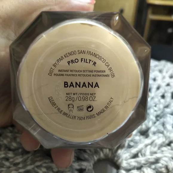 Fenty Pro Filt'r Instant Retouch Setting Powder - Picture 2 of 4